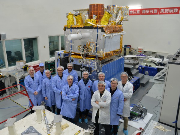 The joint Franco-Chinese team during the test campaign on the satellite qualification model, January 2020.