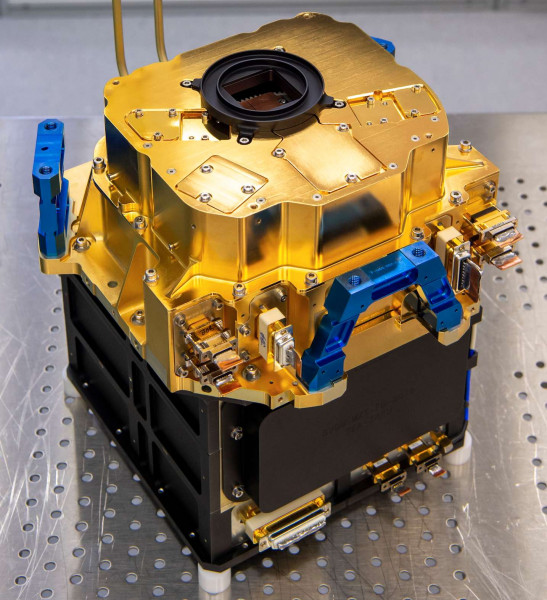 The MXT's X-ray camera (0.2 to 10 keV) integrates a 256 × 256 element pnCCD detector, its electronic control system as well as three thermoelectric coolers to maintain the temperature between -75 and -60 ° C) and a filter wheel. DAP / Irfu-CEA credits